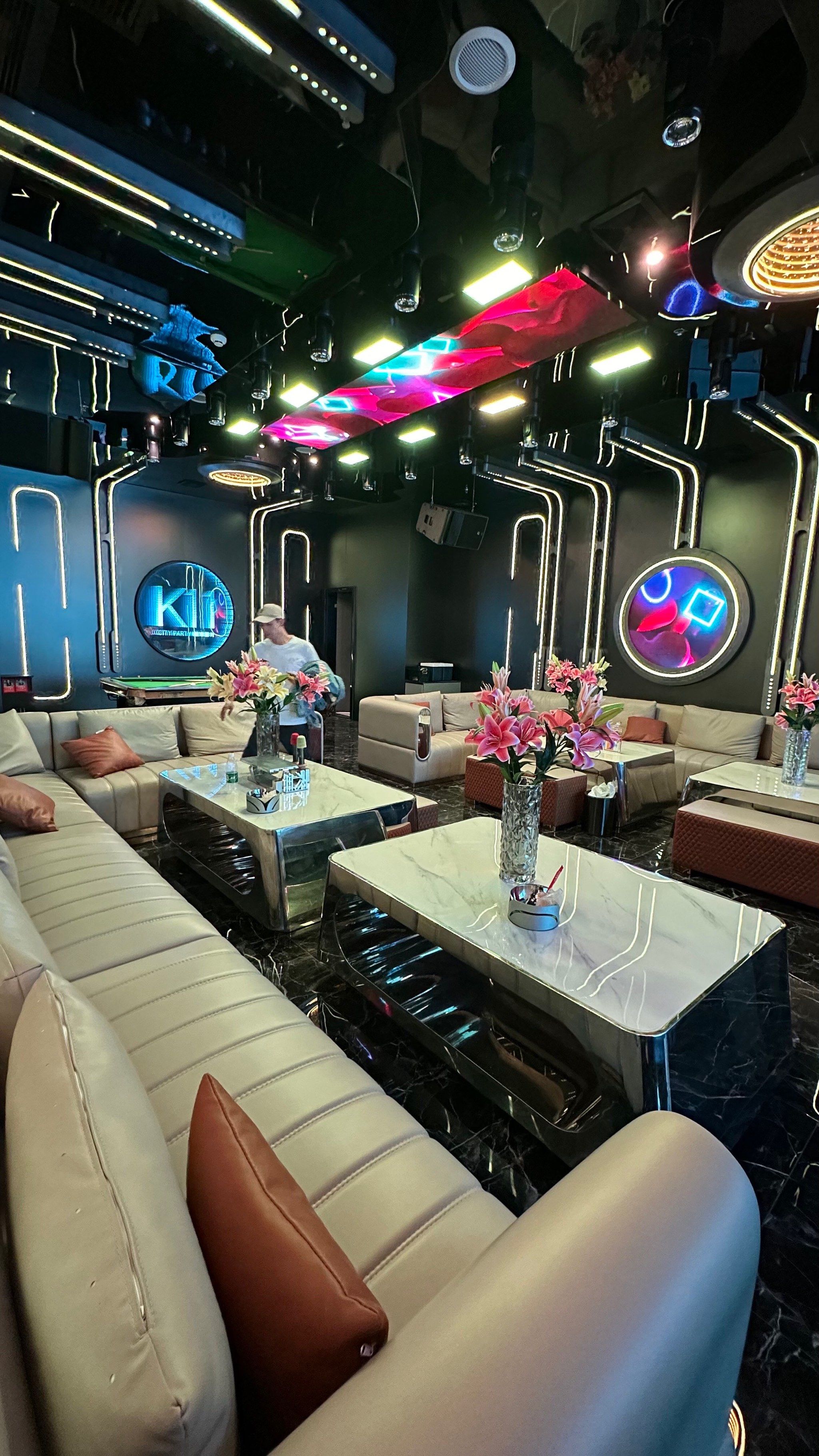 南宁商务ktv探索新玩法-上林县ktv预订